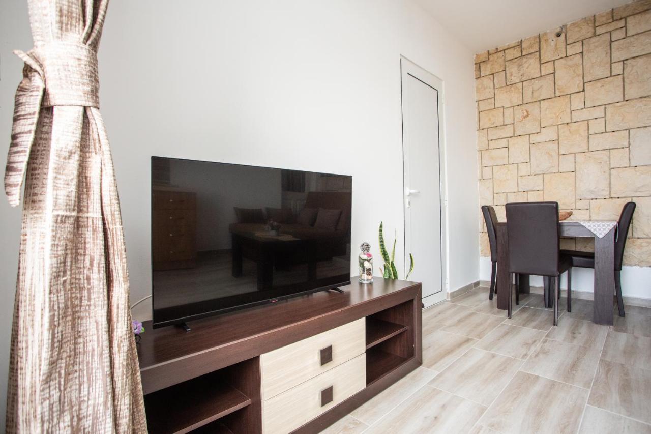 Apartments Jelena Ulcinj Exterior photo
